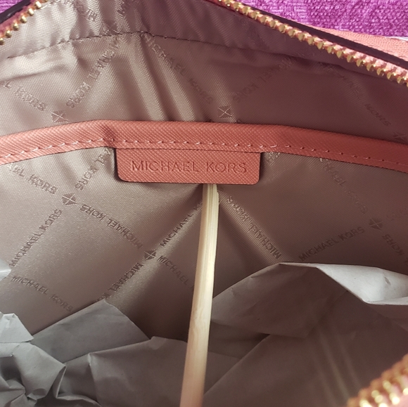 NWT Jet Set Saffiano Leather Crossbody - Picture 10 of 13